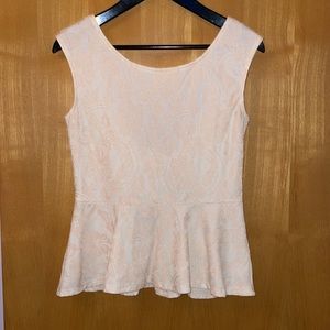 My story | Sleeveless lace Top with bow on Back | size L